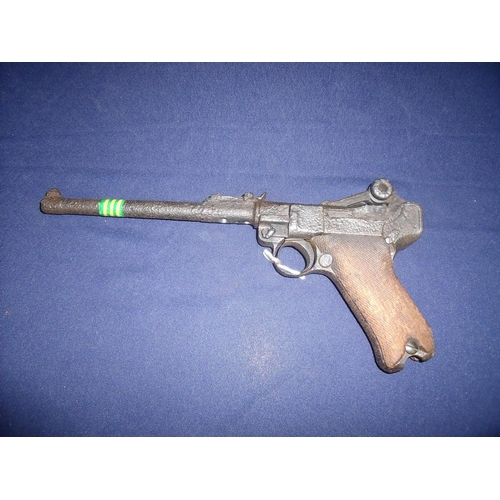 77 - 2018 specification deactivated German WW2 period artillery model long barrelled Luger Service Pistol... 