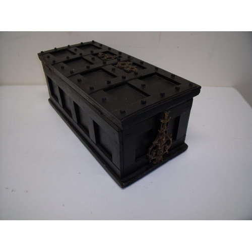 33 - Wooden rectangular table box with hinged top in the form of a medieval style chest (37cm x 17cm x 15... 