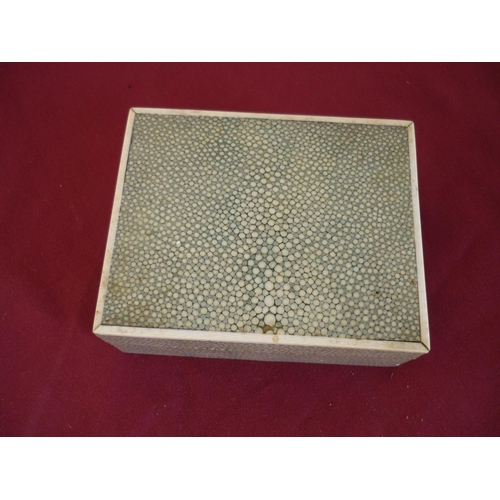 91 - Early 20th C shagreen and bone mounted rectangular table box with hinged top, retaining a collection... 
