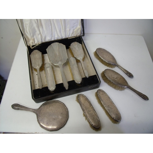 97 - Cased five piece Birmingham silver hallmarked Art Deco dressing table brush and mirror set (case A/F... 