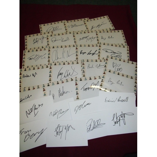 782 - Twenty eight cards signed by Irish jockeys including Pat Smullen, Johnny Nurtagh, S Heffernan, Adria... 