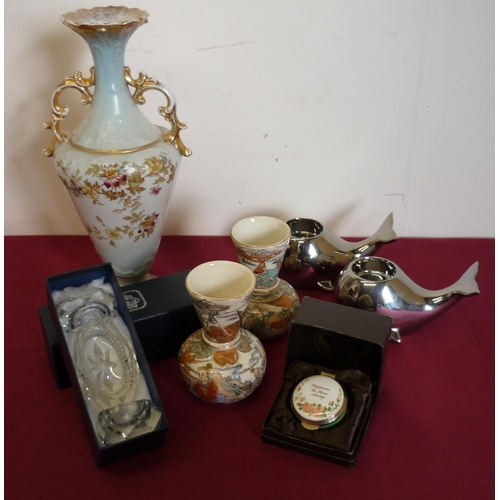 121 - Pair of similar early 20th C Satsuma ware vases (12cm high), a Victorian Staffordshire vase, cut gla... 