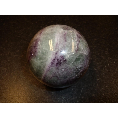 177 - Large turned Agate type sphere (diameter approx. 8cm)