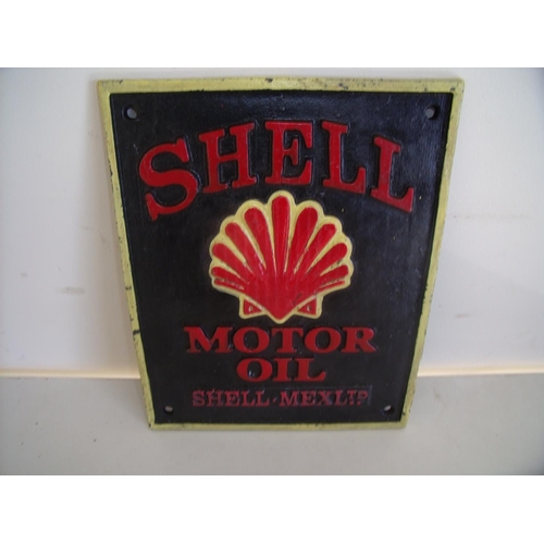 48 - Cast metal reproduction Shell Motor Oil advertising sign (19.5cm x 24.5cm)