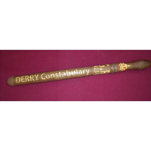 31 - Turned hardwood police style truncheon with later painted detail for Derry Constabulary (overall len... 