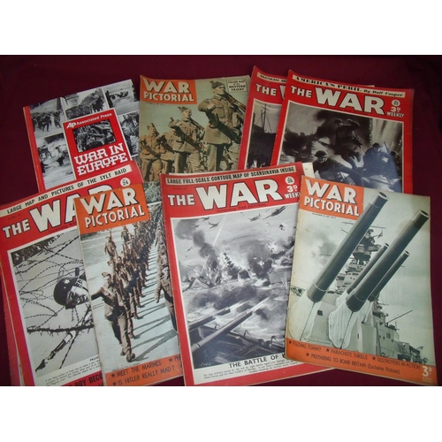 32 - Selection of war related magazines and booklets including War Pictorial, The War Weekly and hardback... 