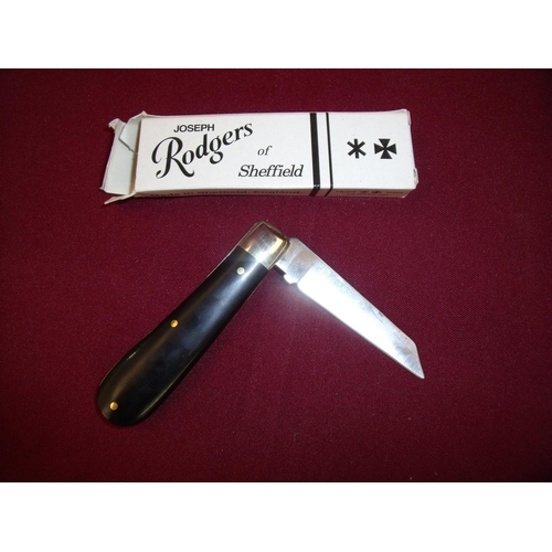 90 - Boxed Joseph Rodgers of Sheffield single bladed pocket knife as new