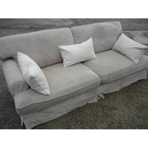 417 - Large settee with beige chenille fabric (width 235cm)