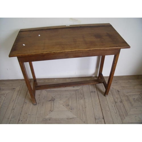 439 - Early 20th C oak desk