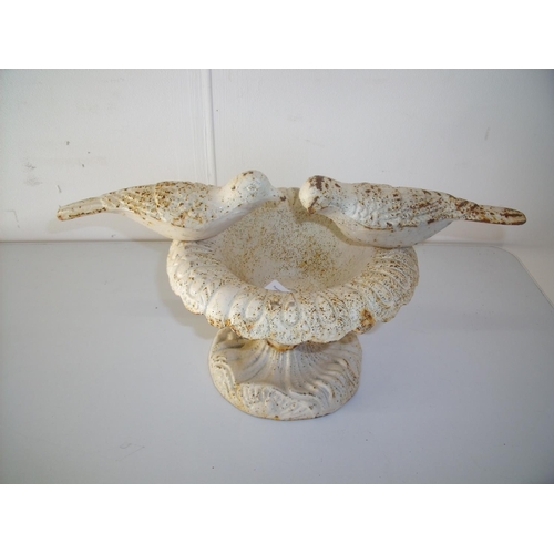 7 - Cast metal white painted bird bath urn with two figures of birds (20cm high)