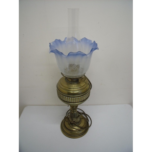 33 - Early 20th C copper oil lamp with etched glass blue tinted shade