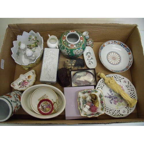 60 - Selection of oriental and other ceramics in one box including Royal Crown Derby 'Derby Posies' dishe... 