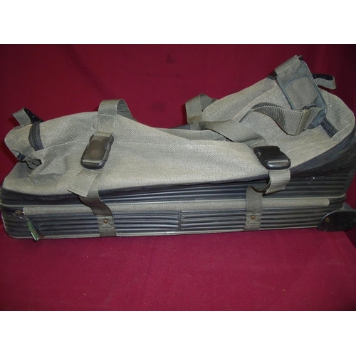 198 - Napier of London razor back wheel along gun case