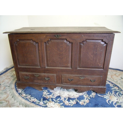 417 - 18th/19th C oak mule chest with half hinged top above triple panelled front with inlaid cross bandin... 