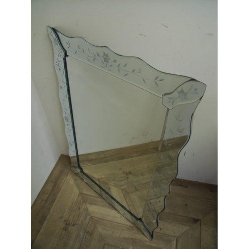 124 - Venetian style rectangular wall mirror with etched floral detail (56cm x 75cm)