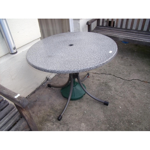 387 - Circular garden table, parasol etc