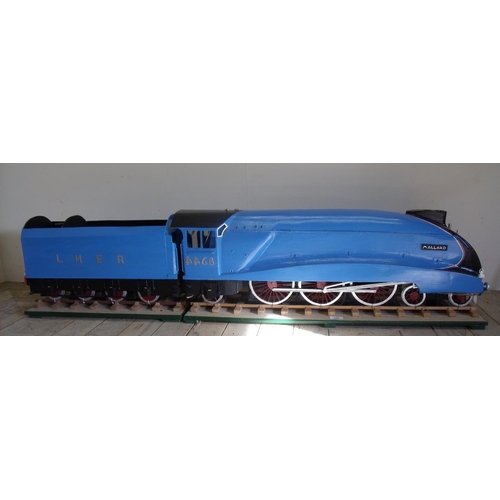 167 - Large wooden handmade model of The Mallard Steam Locomotive No 8644 and a LNER tender (approx overal... 