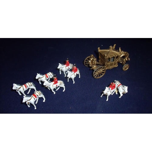 198 - Boxed QEII Crescent Toys Coronation carriage and horses