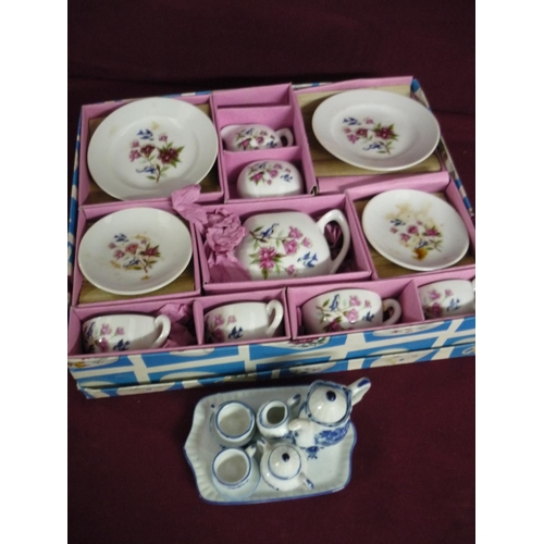 199 - Blue & white china Dolls' Tea Service and a boxed china Dolls' Tea Service (2)