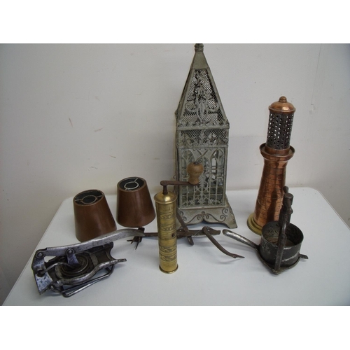 31 - Box containing brass and cooper ware, a lantern in the form of a lighthouse, kitchen squeezer, chip ... 