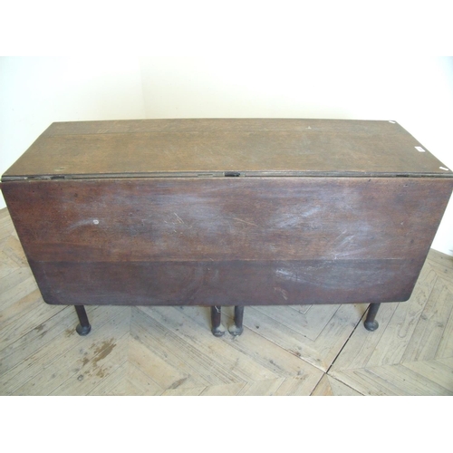 412 - 19th C gate leg drop leaf pad foot table