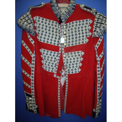 112 - Irish Guards Bandsman's tunic with stay bright buttons