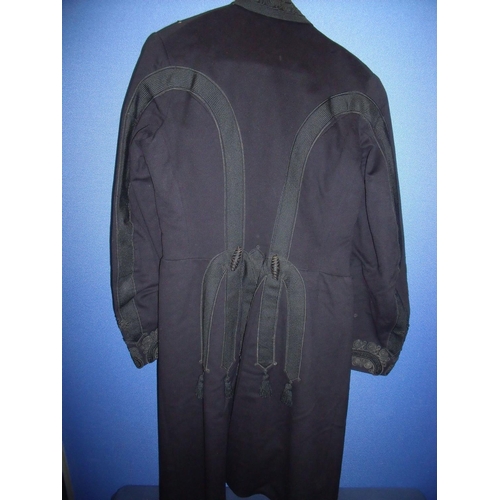 53 - Victorian 2nd Lieutenants full length frock coat dress uniform with lined interior and internal leat... 