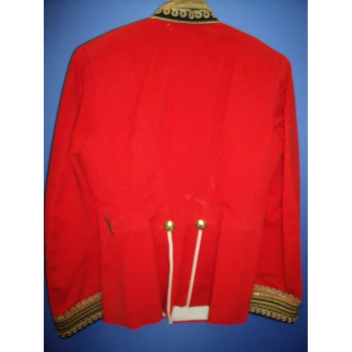 60 - Pre 1914 officers scarlet dress tunic for the 29th (Warwickshire Regiment), with gilt 29th buttons -... 