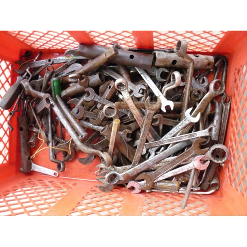 48 - Box containing a large selection of spanners