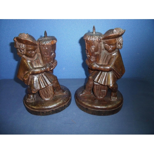 64 - Pair of early to mid 19th C carved French wooden candlesticks depicting gentlemen heraldic shields (... 