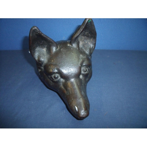 75 - 19th C heavy cast iron foxes mask (15cm x 12cm x 14cm)