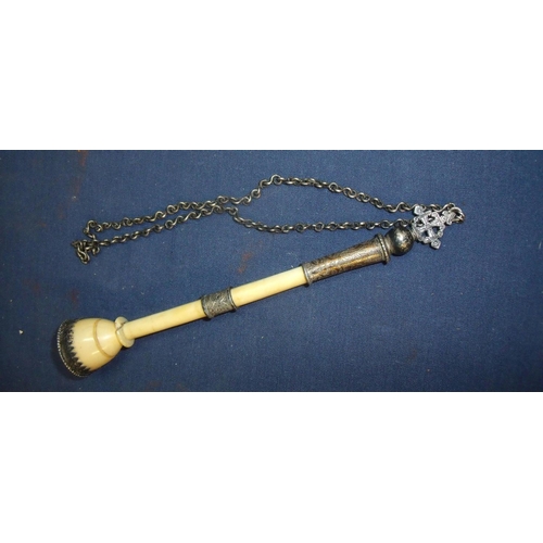 85 - 18th/19th C continental carved bone and white metal mounted fly whisk (lacking horse hair) with hand... 