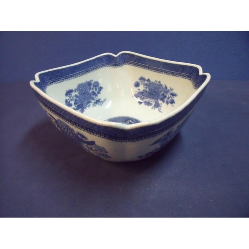 17 - Large 19th/20th C blue and white bowl of square form depicting floral details and central circle ori... 