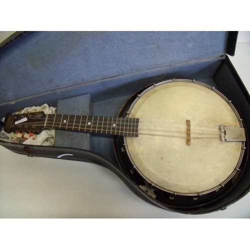 53 - Boxed 8 string short necked Melody Major Banjo