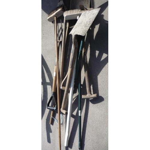 117 - Variety of garden tools including spades, shovels, brushes and hoes