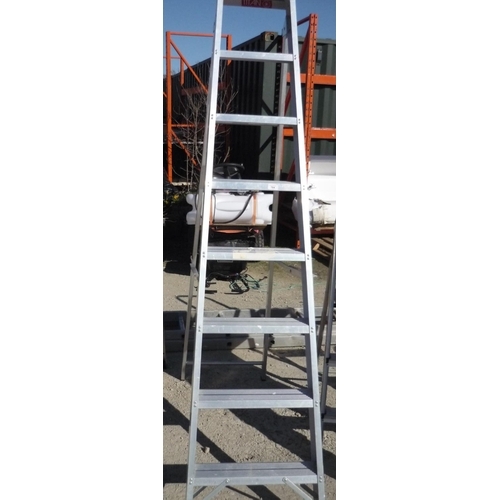 164 - Metal step ladder Titan