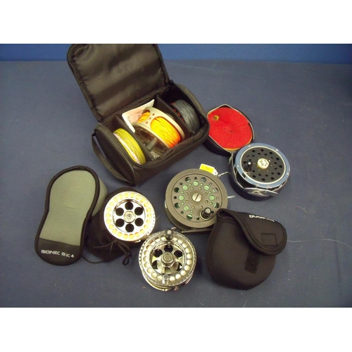 Selection of good quality fishing reels including cased Vision