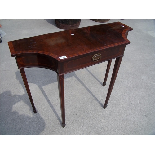 426 - Mahogany inlaid single drawer break front hall table, on square tapering supports (width 100cm)