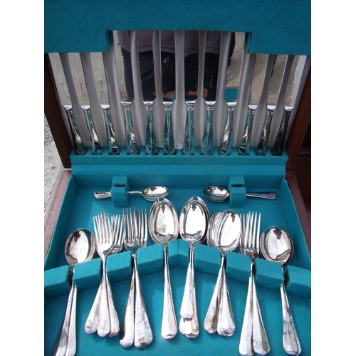 87 - Wooden cased six place Sanderson silver plated canteen of cutlery