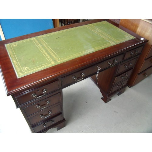 441 - Modern mahogany twin pedestal desk with green leather inset top, central long drawer flanked by two ... 