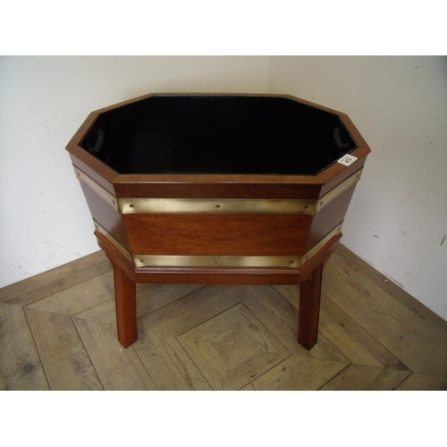 473 - Mahogany and brass bound wine cooler with lift out tin liner (54cm x 40cm x 49cm)