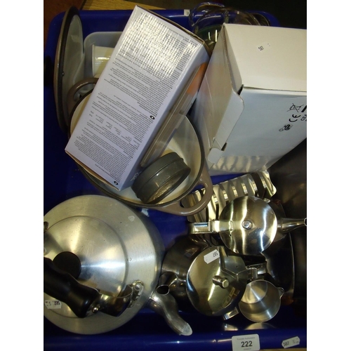 95a - Large selection of kitchenware including a casserole dish, ramekins, stainless steel tea service etc