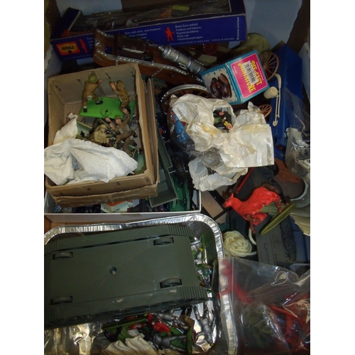295 - Quantity of mostly plastic models, figures etc, mainly military related, some Western interest, WW2 ... 