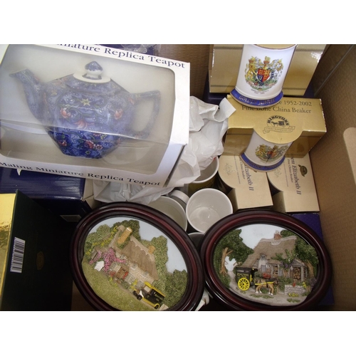 207 - Large collection of various Ringtons collectables including boxed teapots, wall plaques, mugs etc