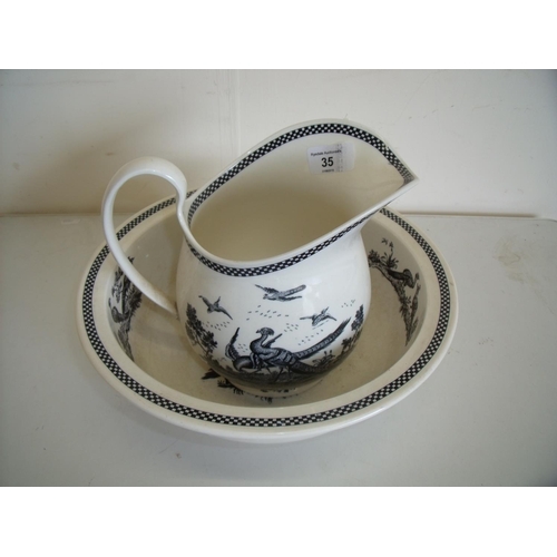 35 - Wedgwood Etruria pattern jug and bowl