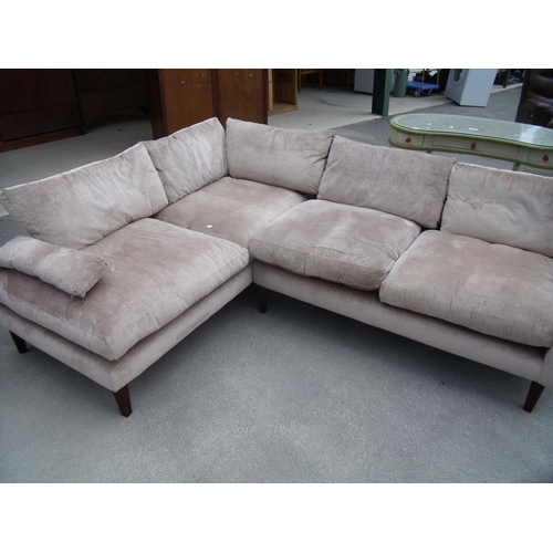 351 - Modern contemporary corner fitting sofa on square tapering supports