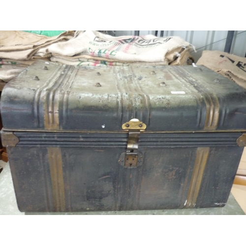 33 - A tin chest