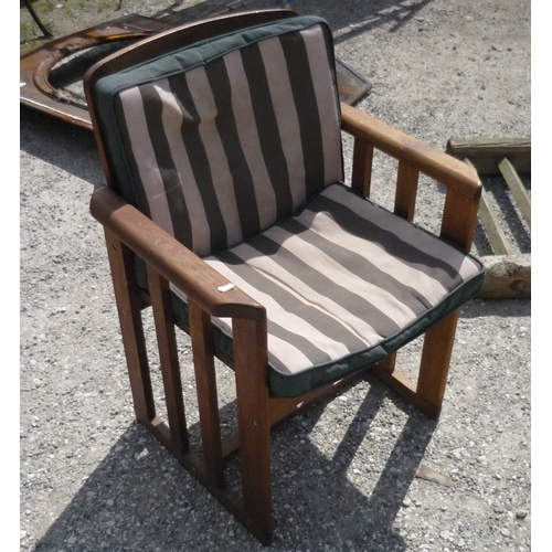 179 - One single outside chair with cushions