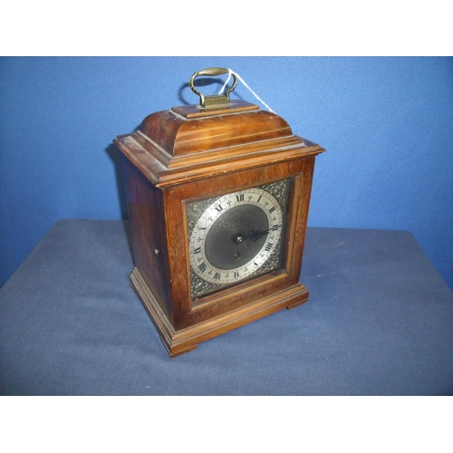 108 - Mid 20th C walnut cased bracket clock in the 18th C style, brass dial with matted centre and silvere... 