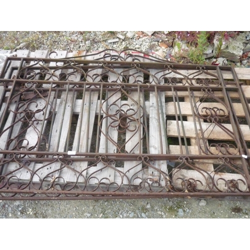 133 - Pair of wrought iron gates (59 x 40 inches)
